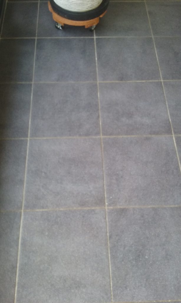 Comment Nettoyer La Semelle D'un Fer A Repasser En Ceramique Nettoyer joints de carrelage | Leovida, le blog